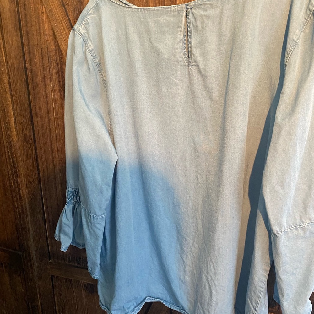 J. Jill Light Blue/Chambray Blouse with Ruffled Sleeves - Picture 5 of 6